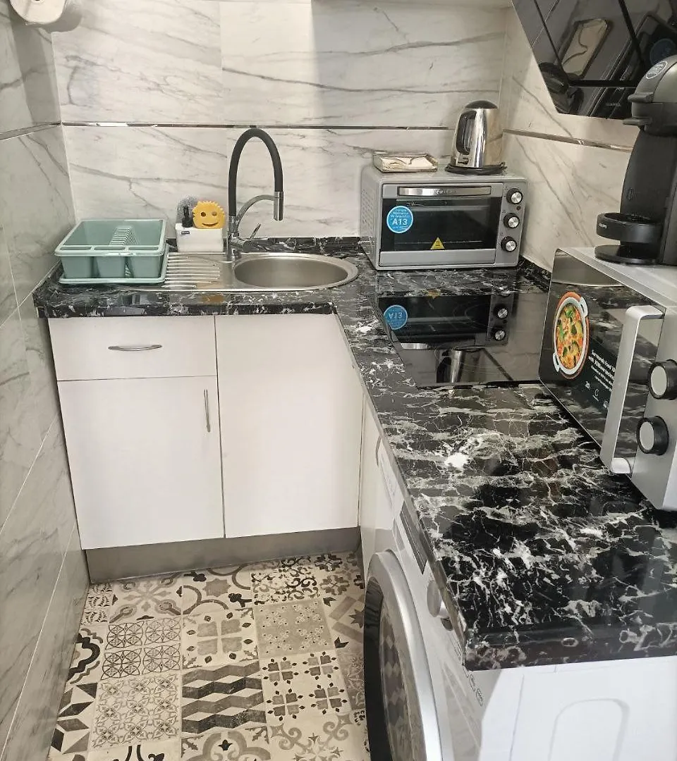 Los Tilos Apartments مالقة
